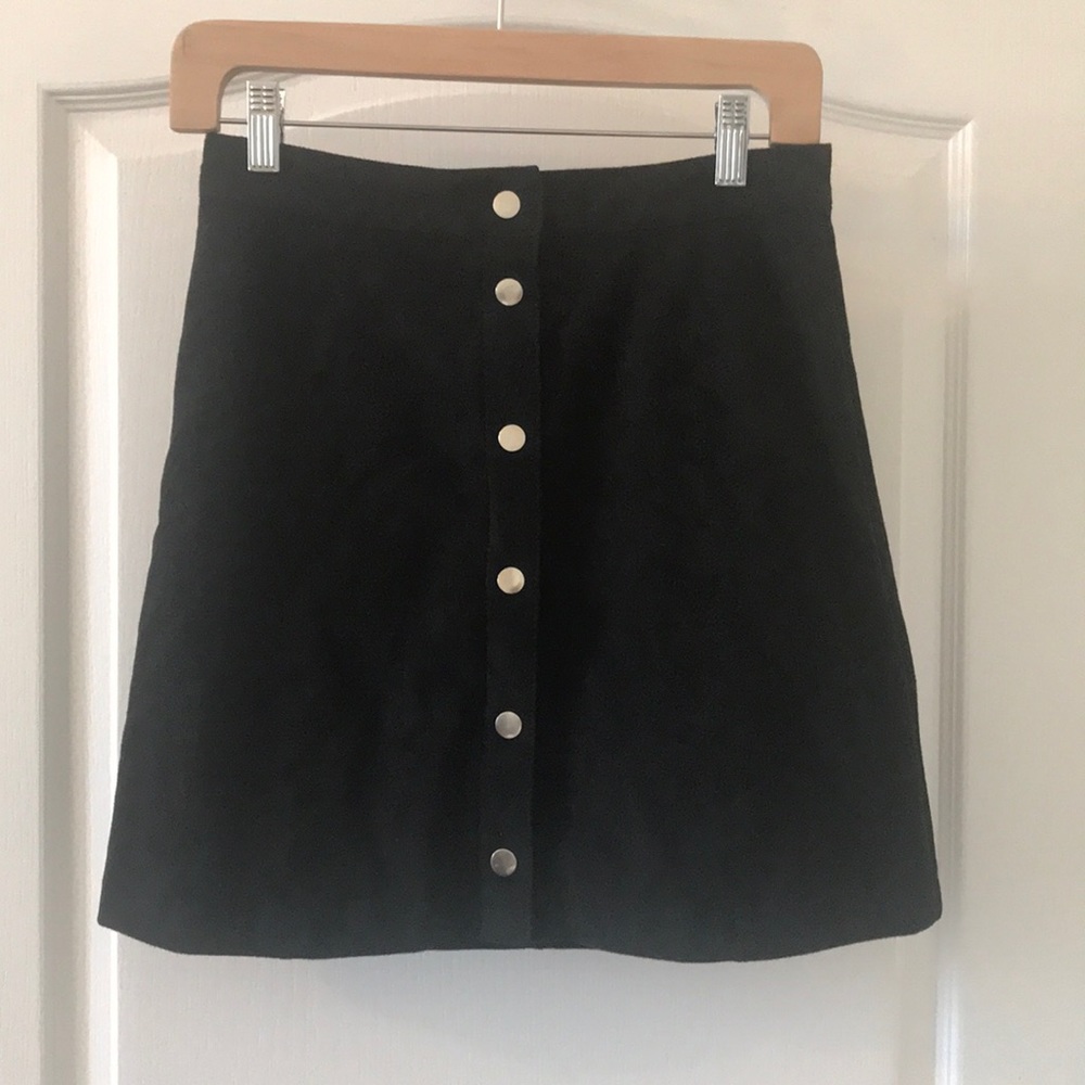 H & M faux suede button up skirt